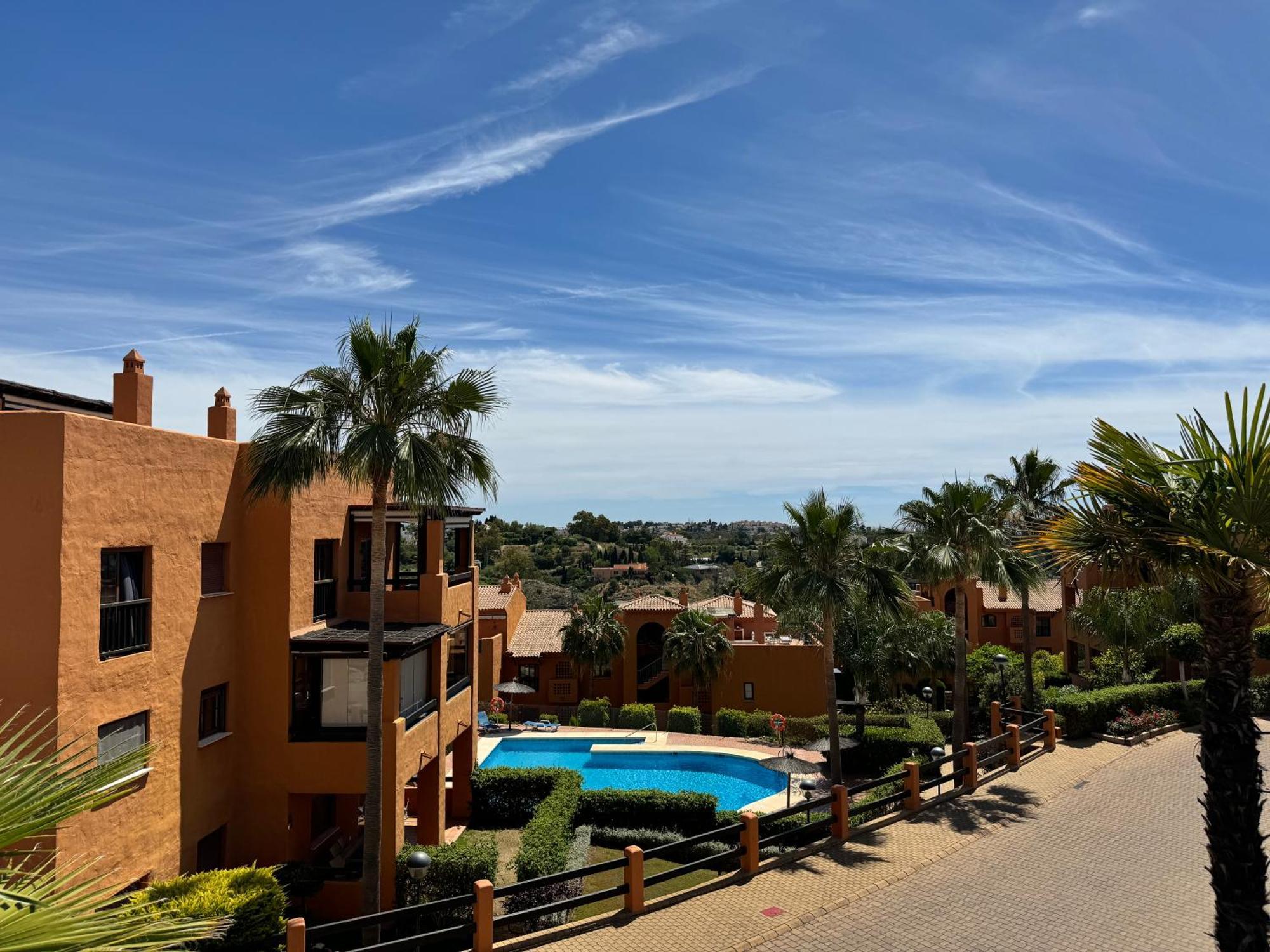 Piso De Lujo Totalmente Equipado A Estrenar Para 6 Estepona Ngoại thất bức ảnh