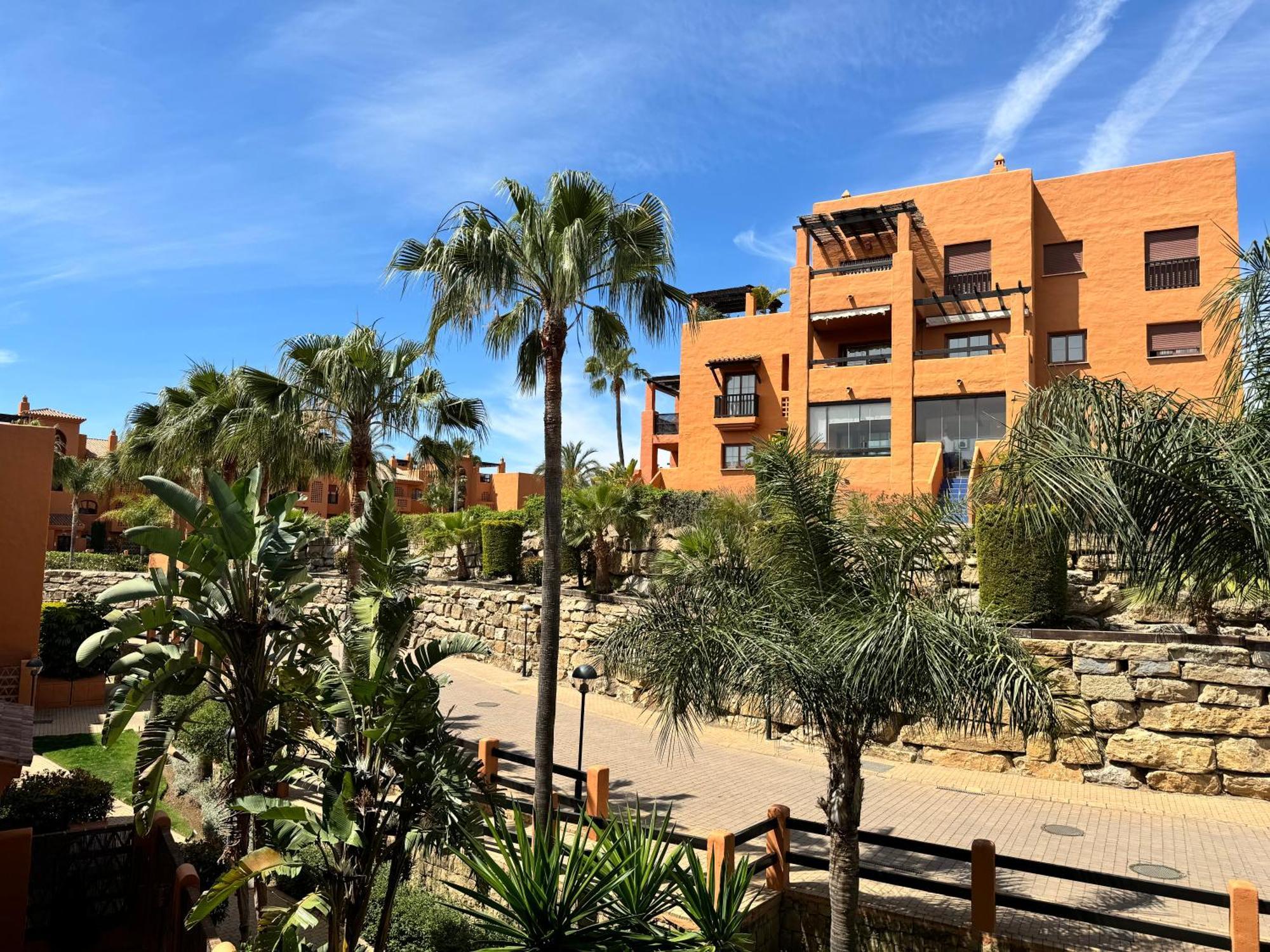 Piso De Lujo Totalmente Equipado A Estrenar Para 6 Estepona Ngoại thất bức ảnh