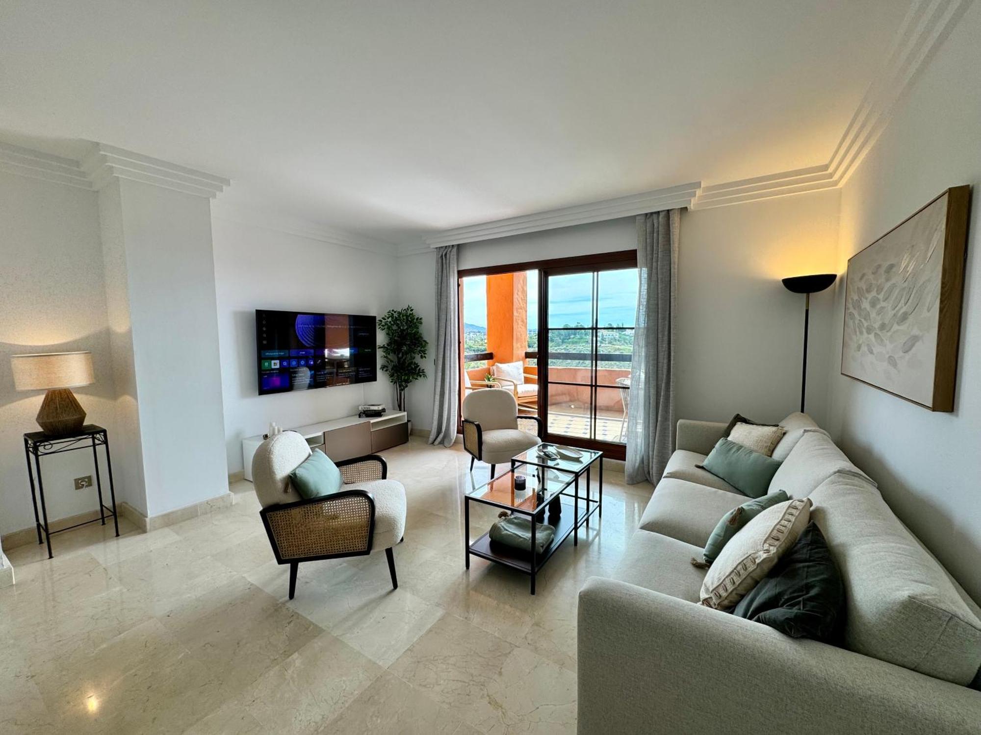 Piso De Lujo Totalmente Equipado A Estrenar Para 6 Estepona Ngoại thất bức ảnh