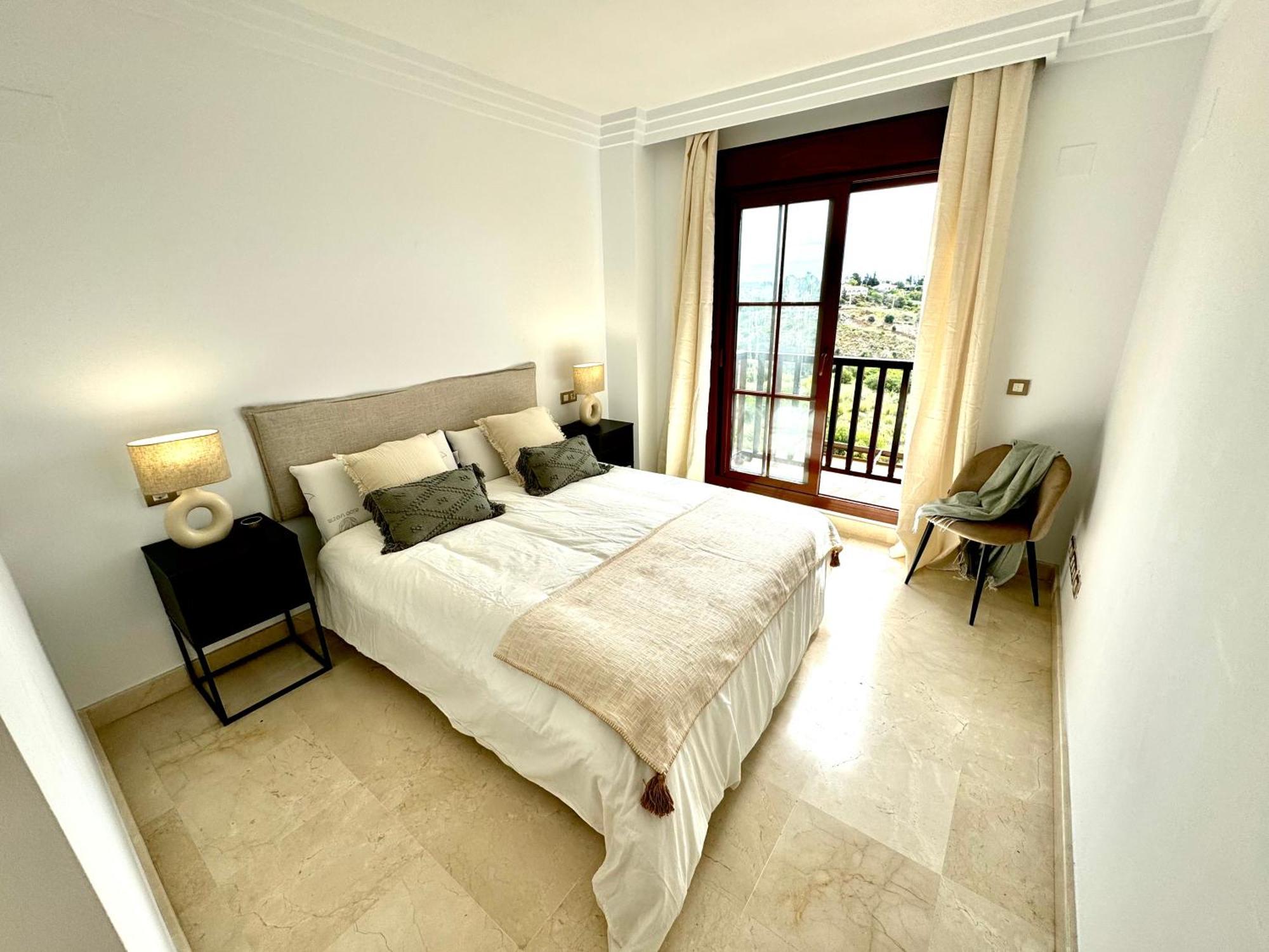 Piso De Lujo Totalmente Equipado A Estrenar Para 6 Estepona Ngoại thất bức ảnh