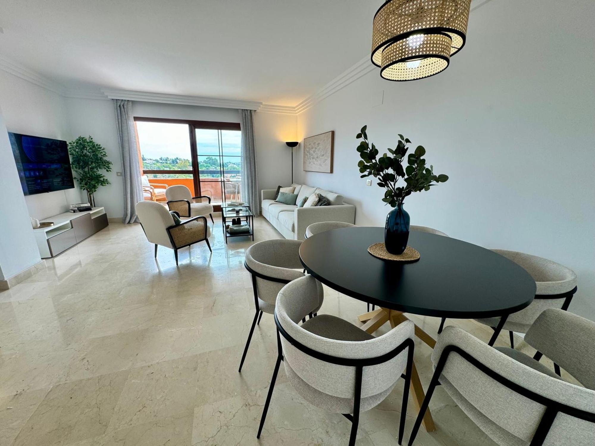 Piso De Lujo Totalmente Equipado A Estrenar Para 6 Estepona Ngoại thất bức ảnh